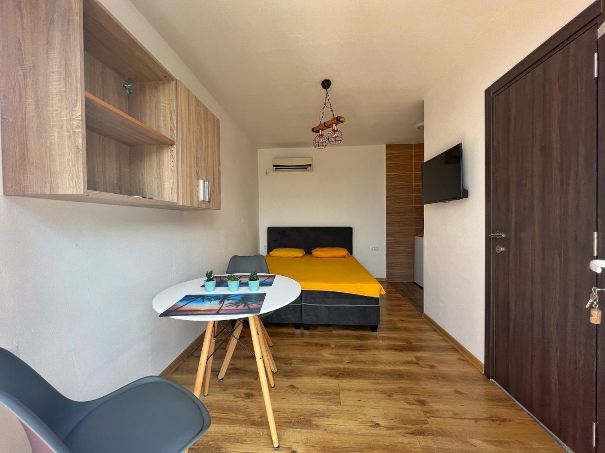 Jg Studio Apartment Vranjina Exteriér fotografie